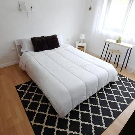 Freedom Surf House *