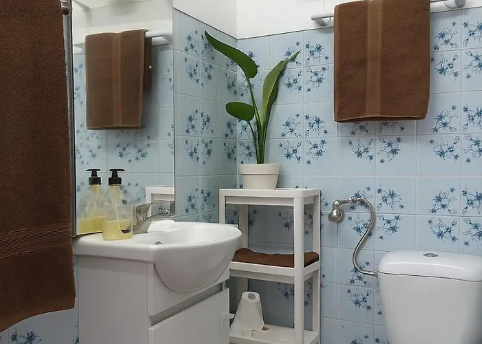 Freedom Surf House *